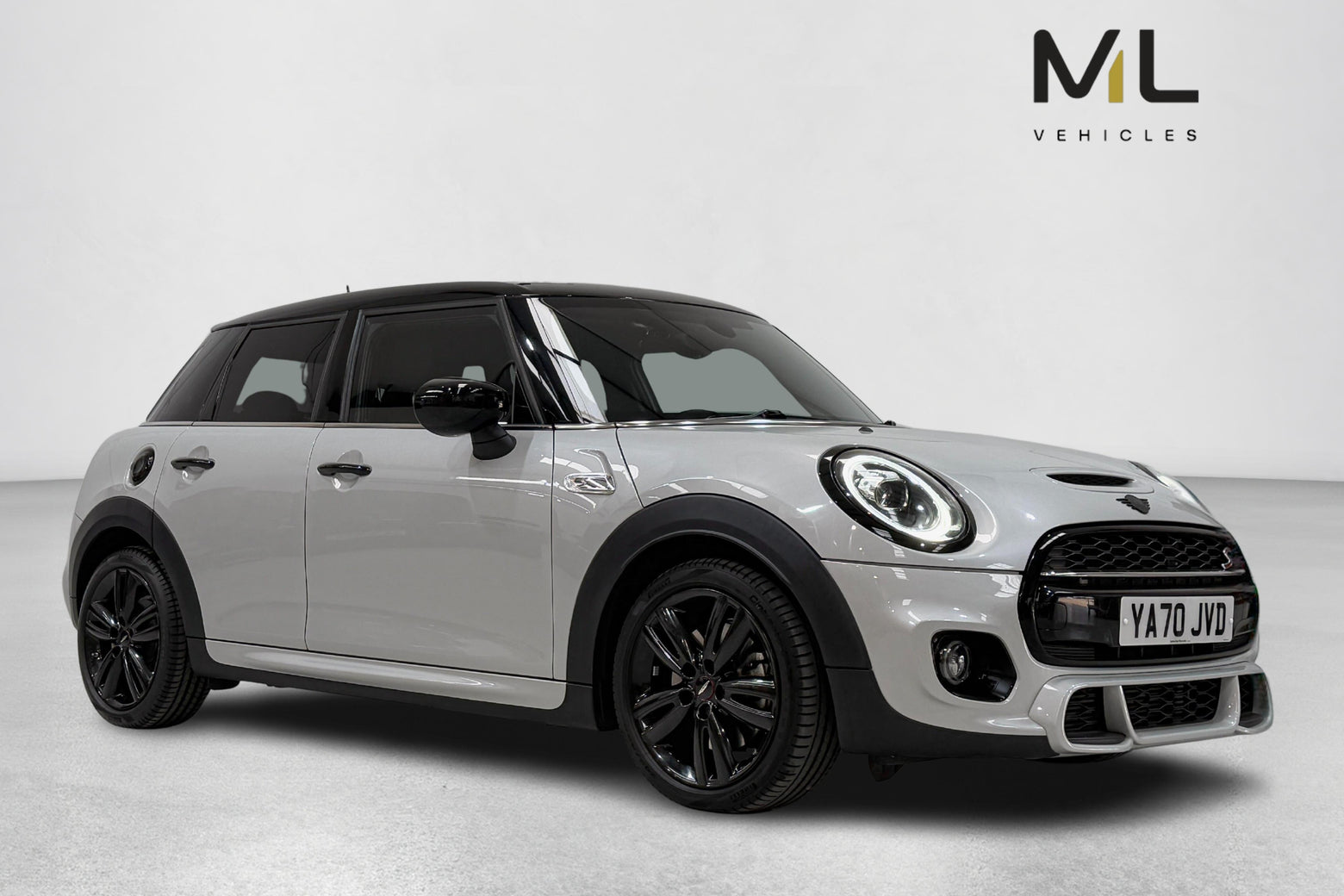 Mini Cooper S 2.0L Sport Hatchabck Manual