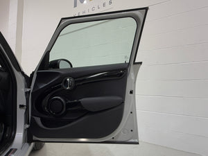 Mini Cooper S 2.0L Sport Hatchabck Manual